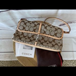 Coach Signature Demi Clip Flap Shoulder Bag - Tan canvas/leather No. J3U-6348